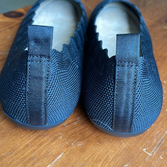 NWOT Black ballet flats - Picture 5 of 7